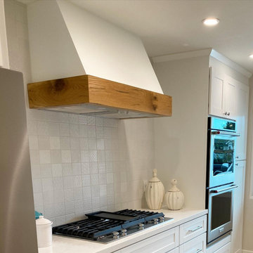 Counterspace Abounds in Seal Beach Kitchen