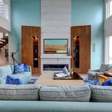 Lakefront Living