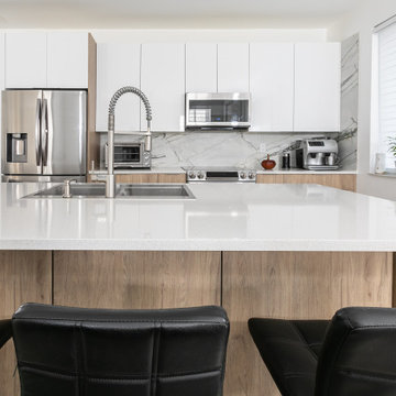 Versatil Contemporany Kitchen