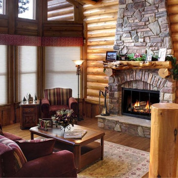 Lakeside Log Retreat