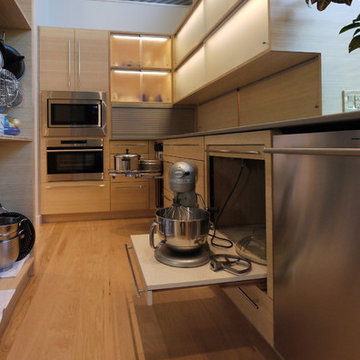 Kitchen Asile Along Front Wall