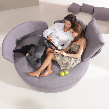 MyApple Modern Swivel Day Bed Sofa Bed by Famaliving California