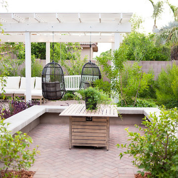 Modern backyard - Gilbert (Renovation)
