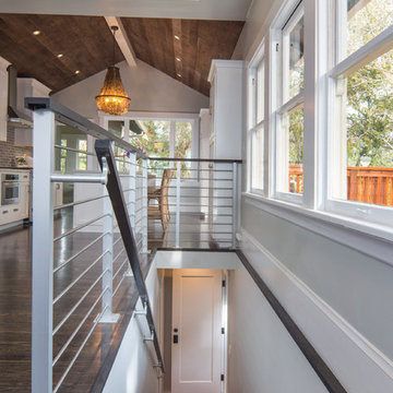 Enchanting Glenview "Treehouse"
