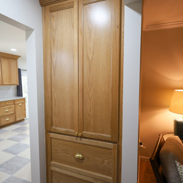 From Ordinary to Extraordinary: White Oak & Quartz Kitchen Renovation