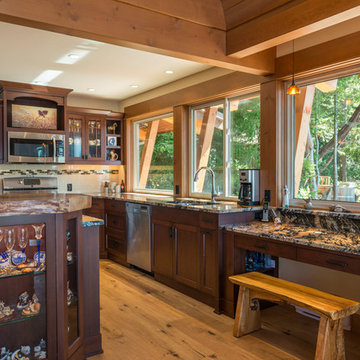 Thetis Island Oceanfront Home