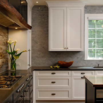Rustic Modern Kitchen in Steel and Wood