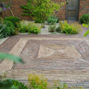 Farmhouse Courtyard | Kent