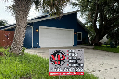 Example of a minimalist home design design in Orlando