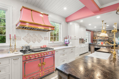 Transitional kitchen photo in Bridgeport