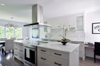 Transitional kitchen photo in Ottawa