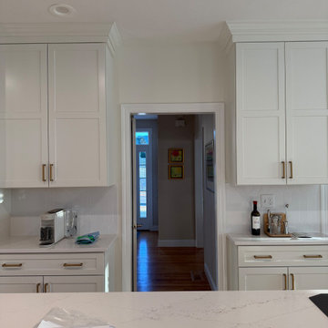 Modern Kitchen Remodeling with Custom Cabinets