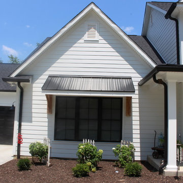 Arctic White James Hardie Siding | Kirkwood, MO 63122