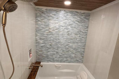 Example of a bathroom design in Raleigh