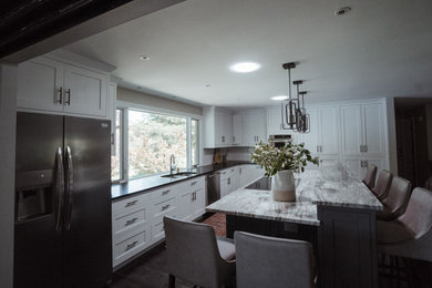 Kitchen - contemporary kitchen idea in Kansas City
