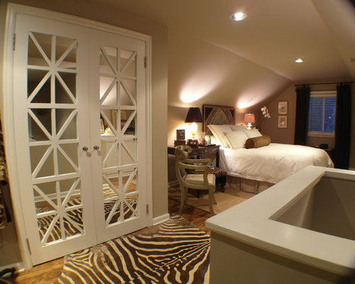 Best Attic Bedroom Closet Design Ideas & Remodel Pictures | Houzz