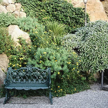 Panchina al giardino La Mortella a Ischia