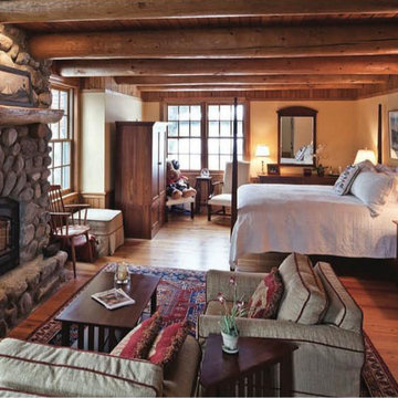 Rustic Log Cabin- Maine