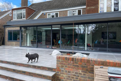 Modern patio in Hertfordshire.