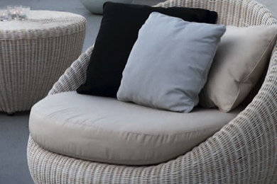 Inspiration for a contemporary patio remodel in Chicago