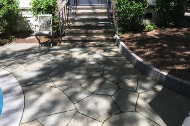 This is an example of a transitional landscaping in Raleigh.