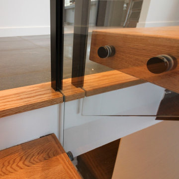 Project #98 | Modern Mono-beam Staircase with Glass Railing