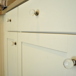 Cabinet Hardware - Cabinet And Drawer Knobs