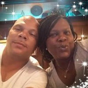 Dee Loves billede
