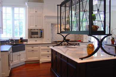 Inspiration for a timeless kitchen remodel in Chicago