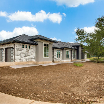 Elegant Transitional exterior