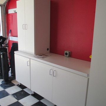 Beach Garage with Lots of Storage for an Active Family