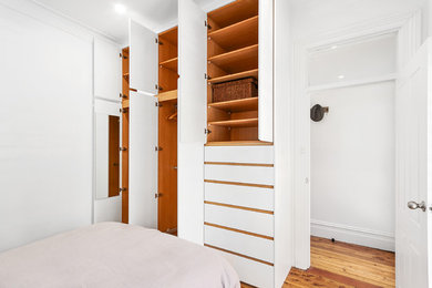 Design ideas for a contemporary storage and wardrobe in Sydney.