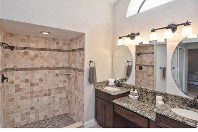 Inspiration for an eclectic bathroom remodel in Detroit