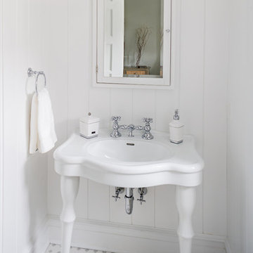 Westhampton Updated Traditional Guest Bath