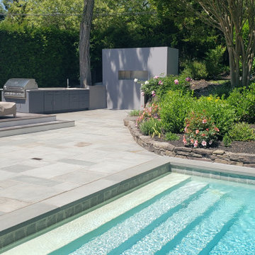 Sprawling Grill Island attracts the neighborhood for a block party