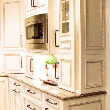 White and Bright Vintage Traditional Kitchen