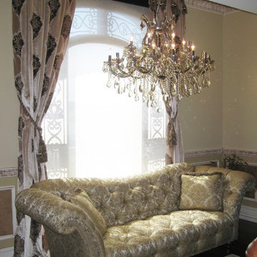 Traditional entrance Foyer