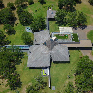 Houzz Tour: Wild Cats