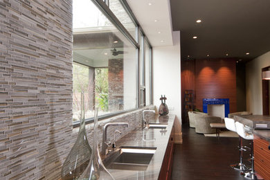 Kitchen - eclectic kitchen idea in Nashville