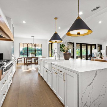 Bold black and white Modern Estate