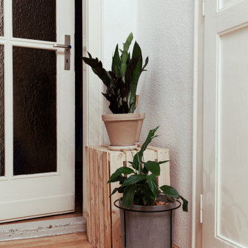 Flur Umstyling: Pflanzen machen auch den Flur wohnlich
