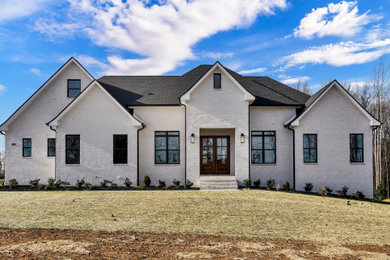 Inspiration for an exterior home remodel in Nashville