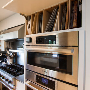 EXPANDING KITCHEN BEYOUND IT'S FOUR WALLS / Architecture - Interior design
