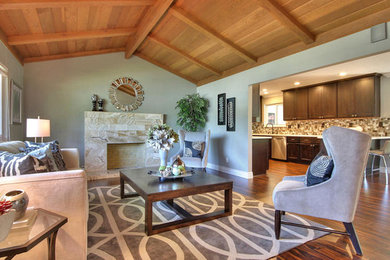 Trendy living room photo in San Francisco
