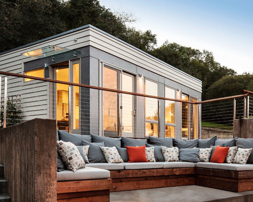 Best Built In Deck Seating Design Ideas & Remodel Pictures | Houzz - SaveEmail