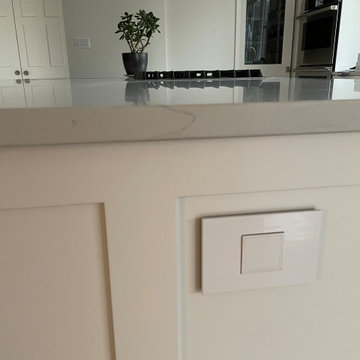 Pop-out Island Outlet