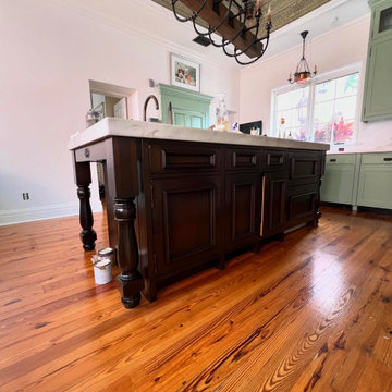 Kitchen Cabinet Painting & Refinishing