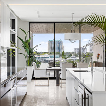 En Pointe Kitchen/Dining Room