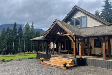 Inspiration for a porch remodel in Other