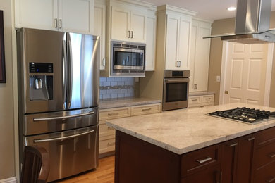 Inspiration for a transitional kitchen remodel in San Francisco